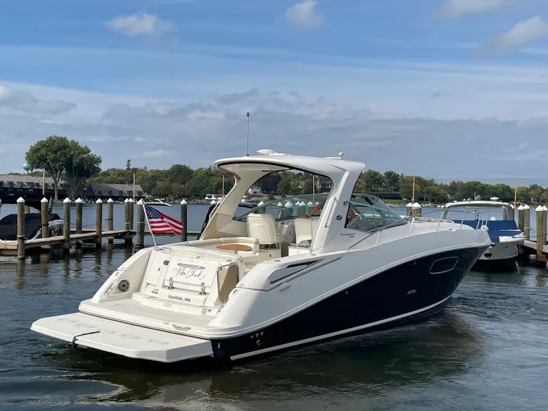 Slide: The Image of Sea Ray 350 SUNDANCER 2009 - 8