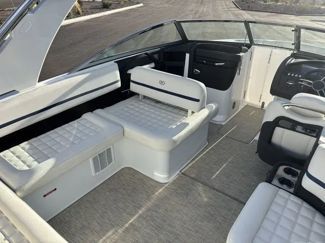 Slide: The Image of Cobalt R7 Surf 2019 - 19