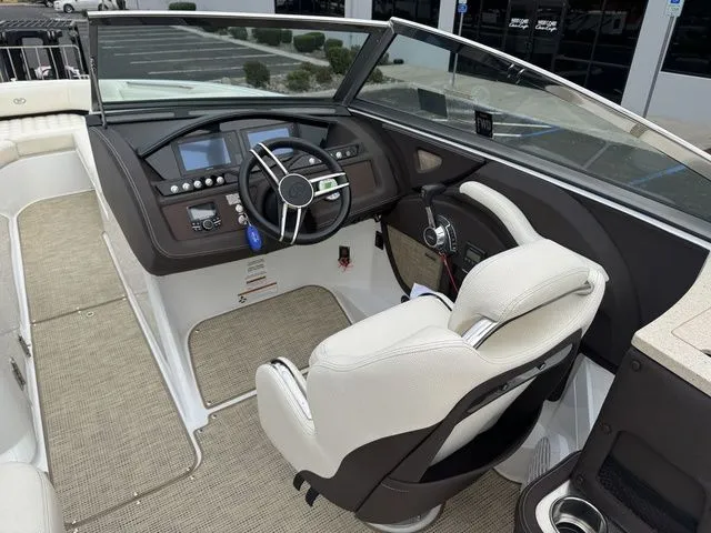 Slide: The Image of Cobalt R7 Surf 2019 - 9