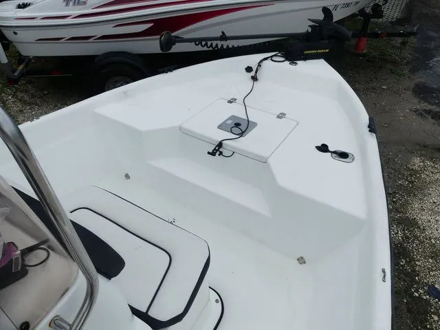 Slide: The Image of Bimini 166CC 2016 - 8