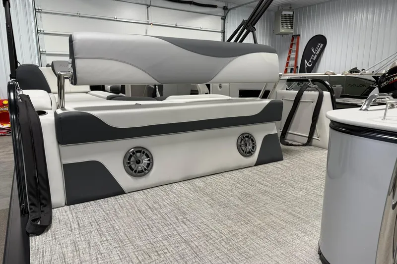 Slide: The Image of 2025 Avalon LSZ Cruise Rear Bench in showroom, featuring sleek design and modern upholstery. - 8