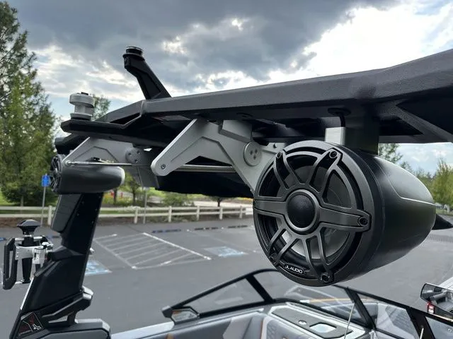 Slide: The Image of Correct Craft Super Air Nautique G21 2024 - 22