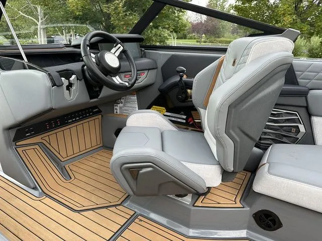 Slide: The Image of Correct Craft Super Air Nautique G21 2024 - 24