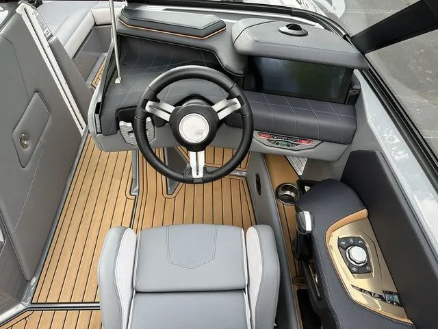 Slide: The Image of Correct Craft Super Air Nautique G21 2024 - 25