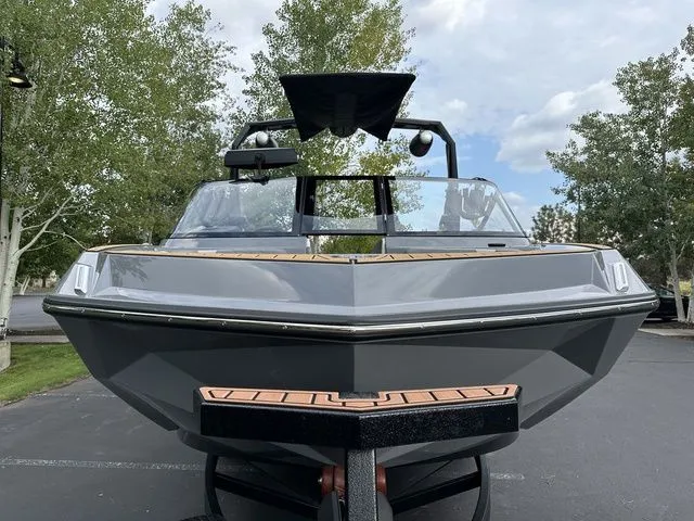 Slide: The Image of Correct Craft Super Air Nautique G21 2024 - 3