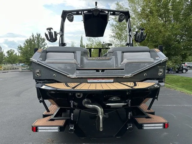 Slide: The Image of Correct Craft Super Air Nautique G21 2024 - 6
