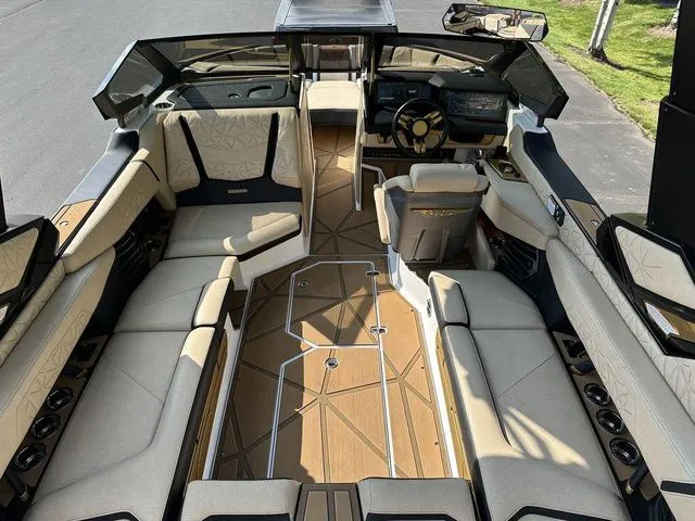 Slide: The Image of Nautique Super Air Nautique G23 Paragon 2024 - 21