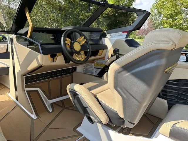 Slide: The Image of Nautique Super Air Nautique G23 Paragon 2024 - 33