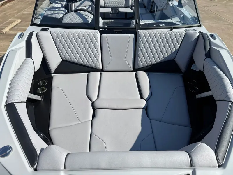 Slide: The Image of Tigé Z3 2026 - 21