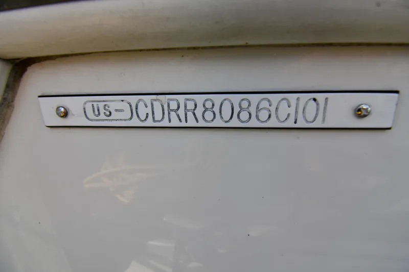 Slide: The Image of Hull identification number on a 2001 Carver 350 Mariner boat. - 51