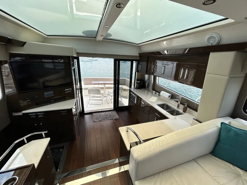 Slide: The Image of Carver C52 Coupe 2018 - 18