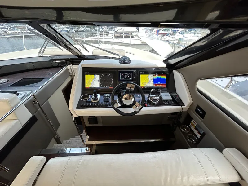 Slide: The Image of Carver C52 Coupe 2018 - 23