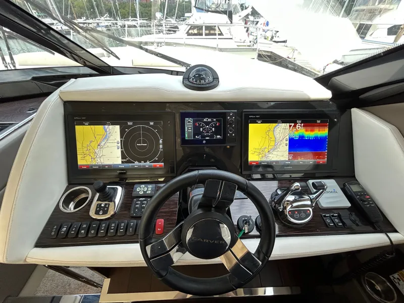 Slide: The Image of Carver C52 Coupe 2018 - 26