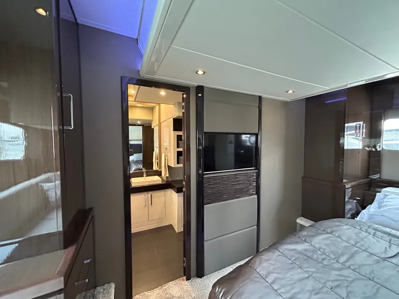 Slide: The Image of Carver C52 Coupe 2018 - 31