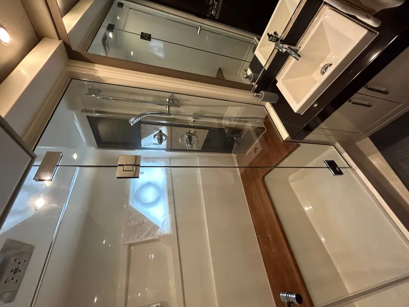 Slide: The Image of Carver C52 Coupe 2018 - 35