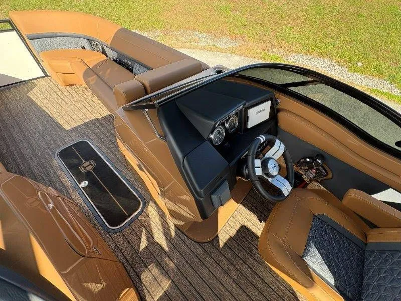 Slide: The Image of Harris Solstice Dual Console 250 CWDH 2026 - 33