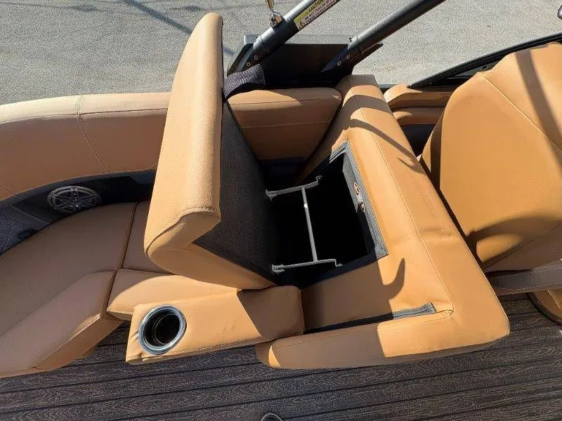 Slide: The Image of Harris Solstice Dual Console 250 CWDH 2026 - 48