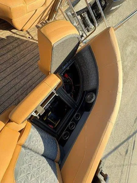 Slide: The Image of Harris Solstice Dual Console 250 CWDH 2026 - 54