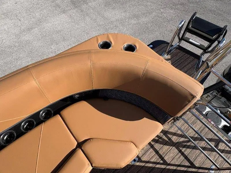 Slide: The Image of Harris Solstice Dual Console 250 CWDH 2026 - 58