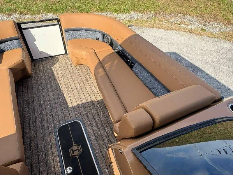 Slide: The Image of Harris Solstice Dual Console 250 CWDH 2026 - 62