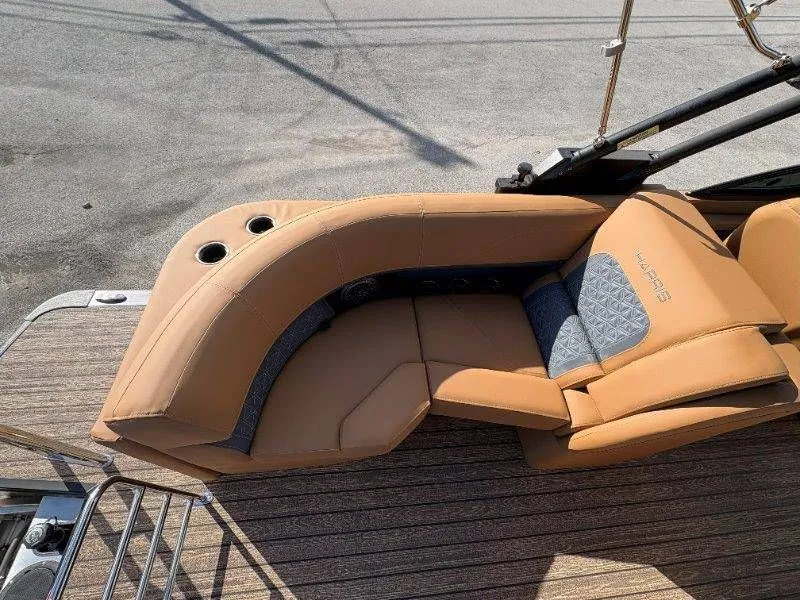 Slide: The Image of Harris Solstice Dual Console 250 CWDH 2026 - 63