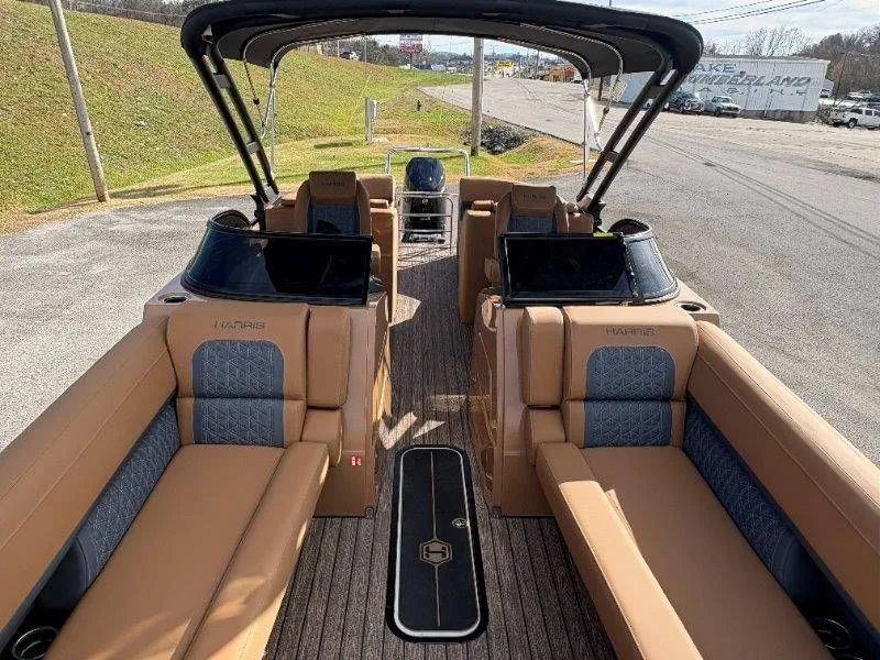 Slide: The Image of Harris Solstice Dual Console 250 CWDH 2026 - 76