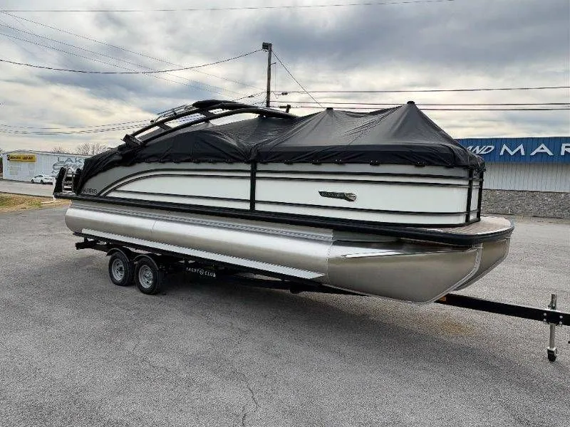 Slide: The Image of Harris Solstice Dual Console 250 CWDH 2026 - 85