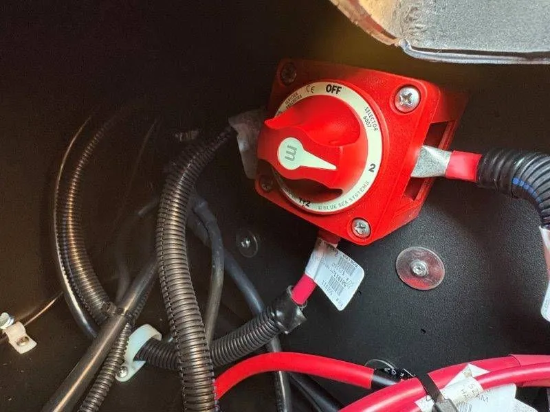 Slide: The Image of Harris Cruiser 230 CWDH 2026 - 30