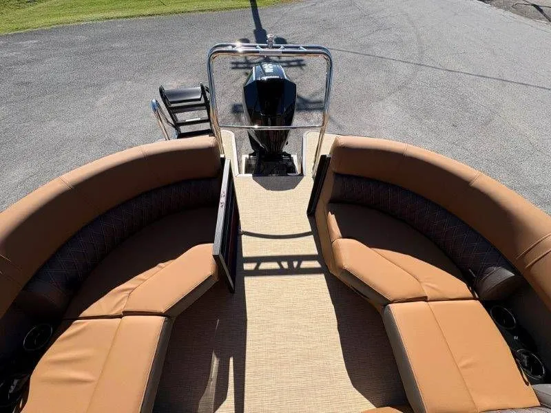 Slide: The Image of Harris Cruiser 230 CWDH 2026 - 33