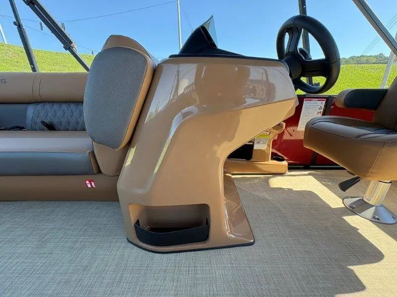 Slide: The Image of Harris Cruiser 230 CWDH 2026 - 46