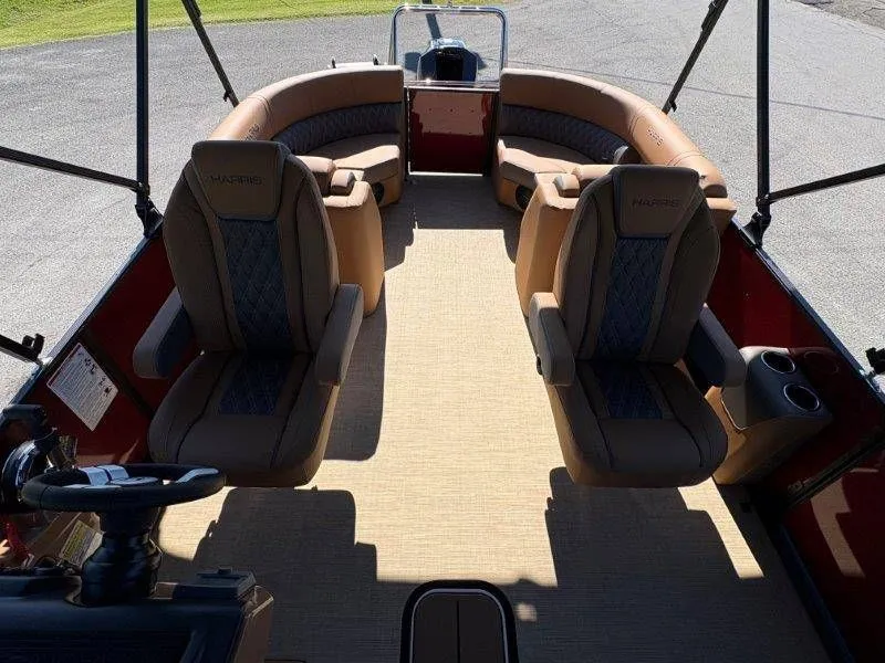 Slide: The Image of Harris Cruiser 230 CWDH 2026 - 64