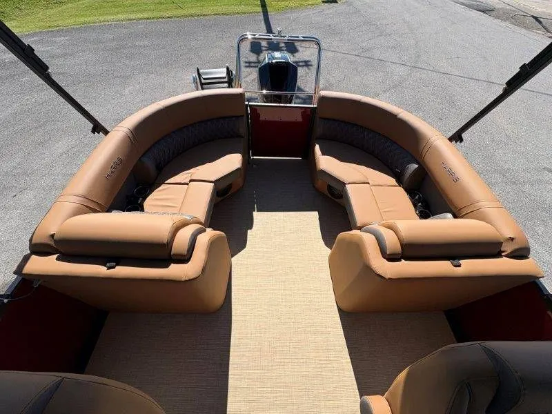 Slide: The Image of Harris Cruiser 230 CWDH 2026 - 65