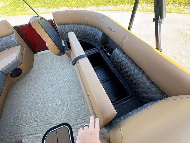 Slide: The Image of Harris Cruiser 230 CWDH 2026 - 66