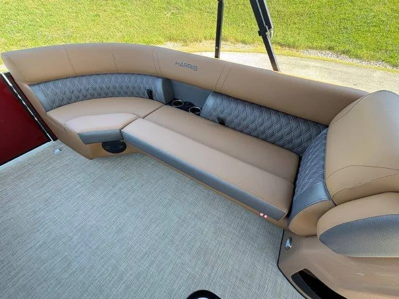 Slide: The Image of Harris Cruiser 230 CWDH 2026 - 71