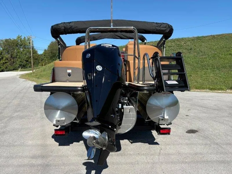 Slide: The Image of Harris Cruiser 230 CWDH 2026 - 90