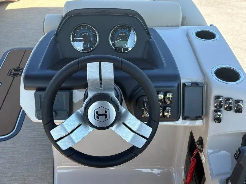 Slide: The Image of Harris Cruiser 250 SLDH 2026 - 26