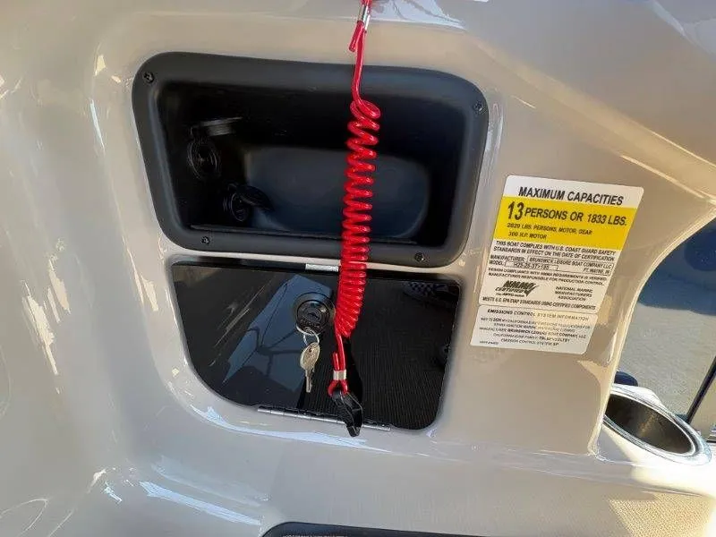 Slide: The Image of Harris Cruiser 250 SLDH 2026 - 29