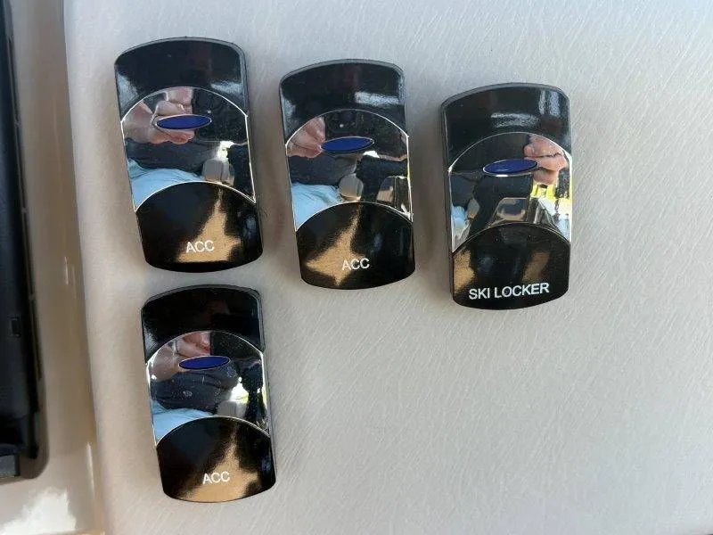 Slide: The Image of Harris Cruiser 250 SLDH 2026 - 31