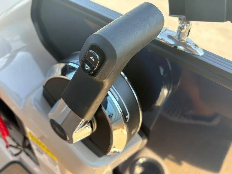 Slide: The Image of Harris Cruiser 250 SLDH 2026 - 33