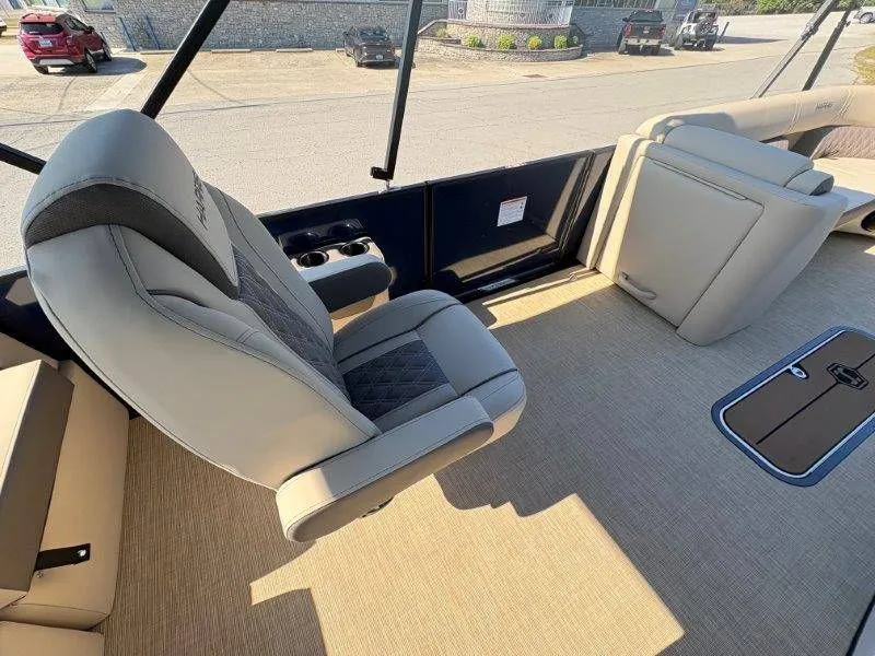 Slide: The Image of Harris Cruiser 250 SLDH 2026 - 39