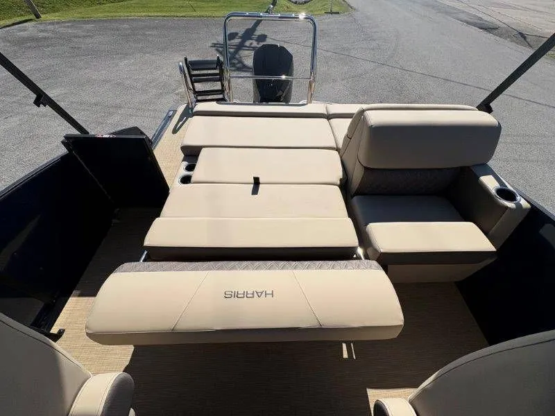 Slide: The Image of Harris Cruiser 250 SLDH 2026 - 51