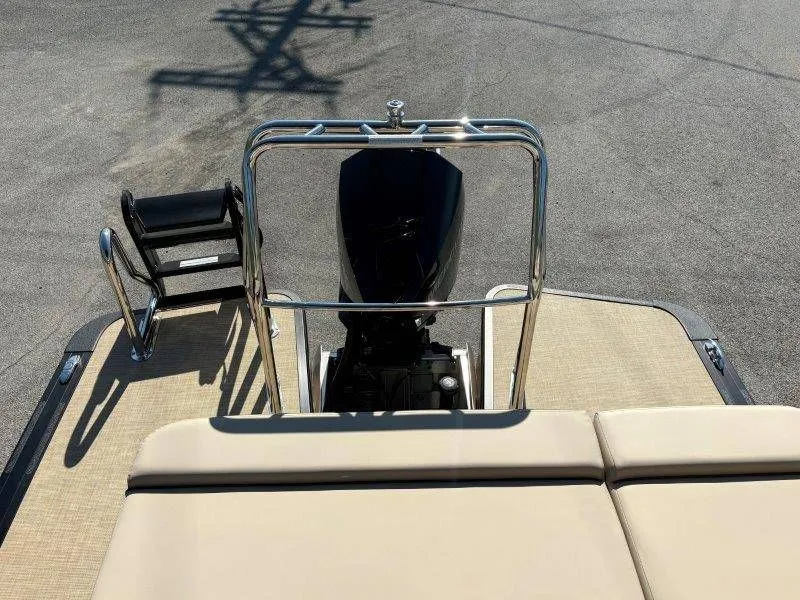 Slide: The Image of Harris Cruiser 250 SLDH 2026 - 53