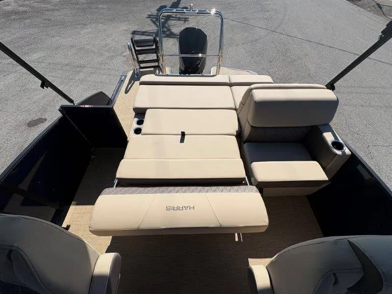 Slide: The Image of Harris Cruiser 250 SLDH 2026 - 54