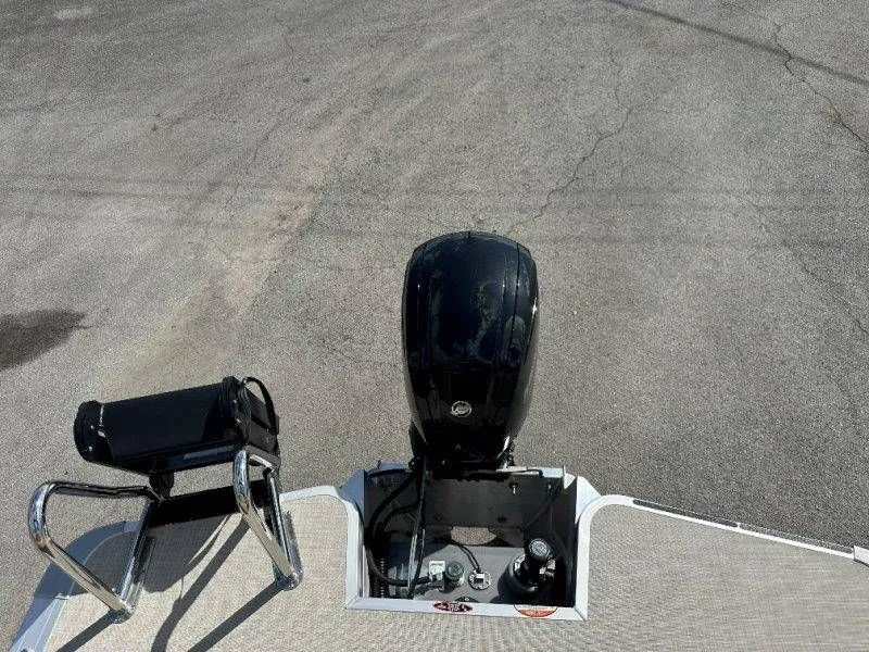 Slide: The Image of Harris Cruiser 210 CW 2026 - 19