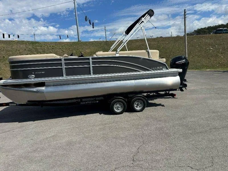 Slide: The Image of Harris Cruiser 210 CW 2026 - 29