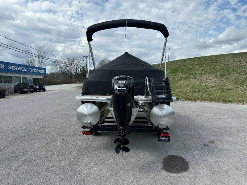 Slide: The Image of Harris Cruiser 210 CW 2026 - 42