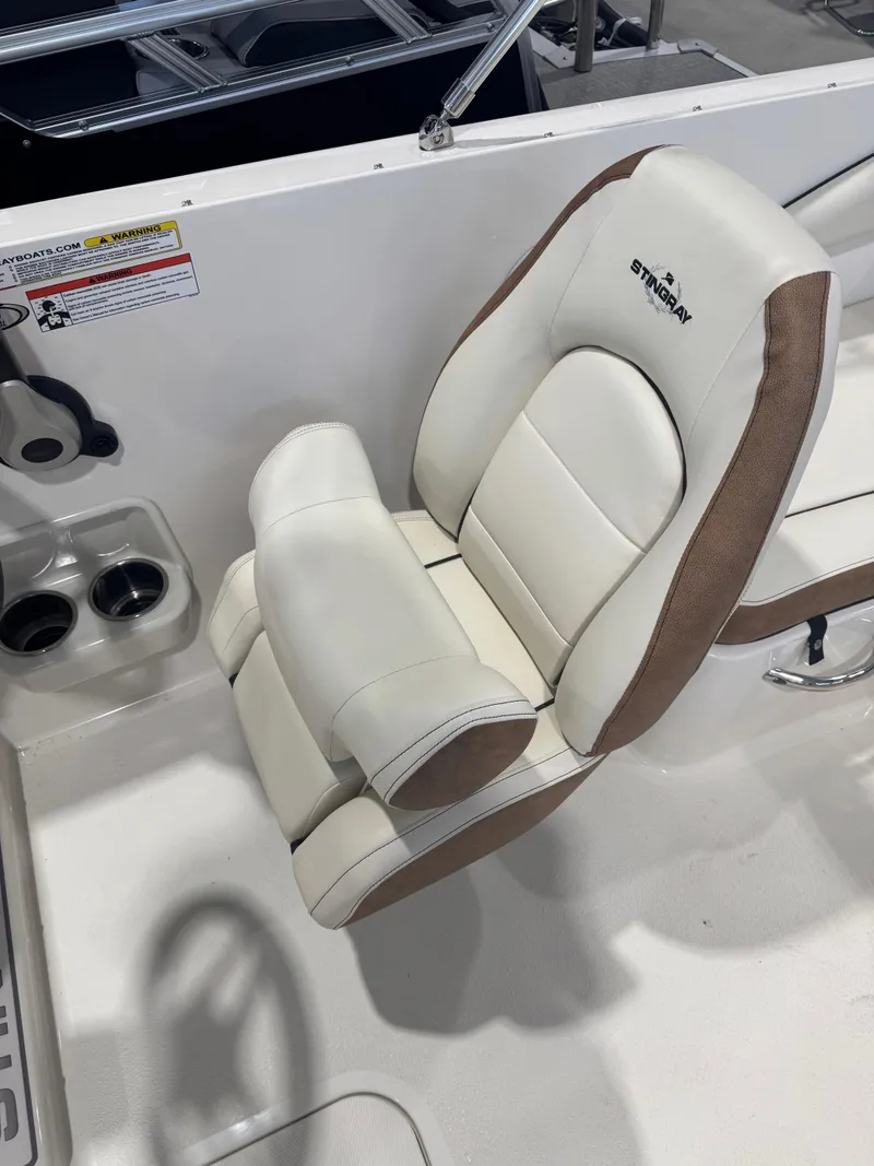 Slide: The Image of Stingray 172SC 2024 - 10