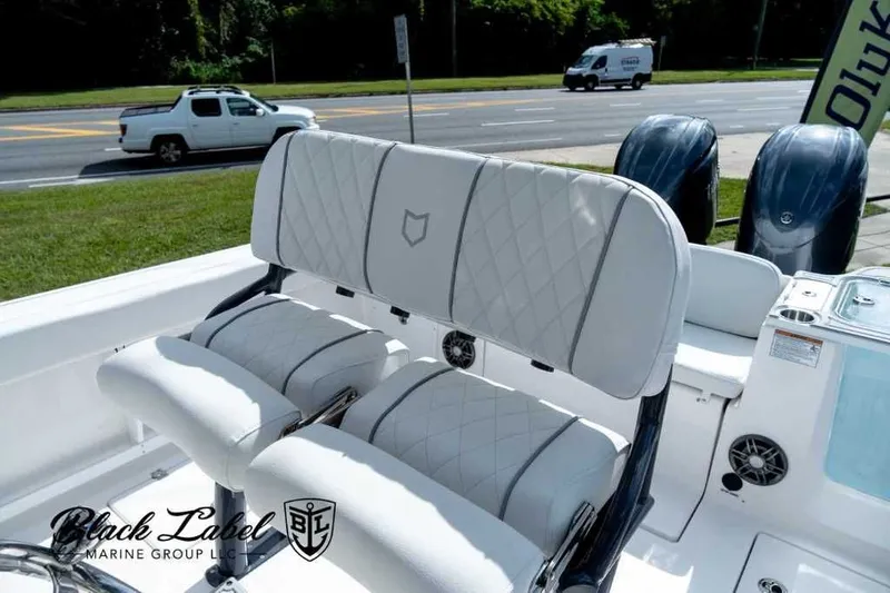 Slide: The Image of Sea Fox 268 Commander 2026 - 17