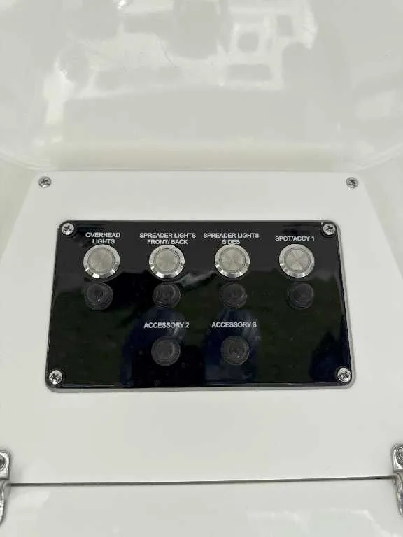 Slide: The Image of Sea Fox 268 Commander 2026 - 8