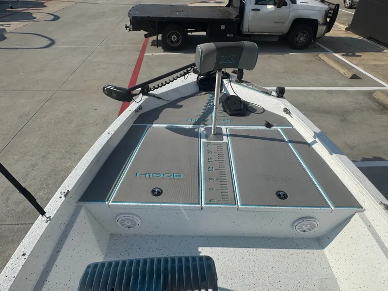 Slide: The Image of Xpress H190B Bay 2021 - 15